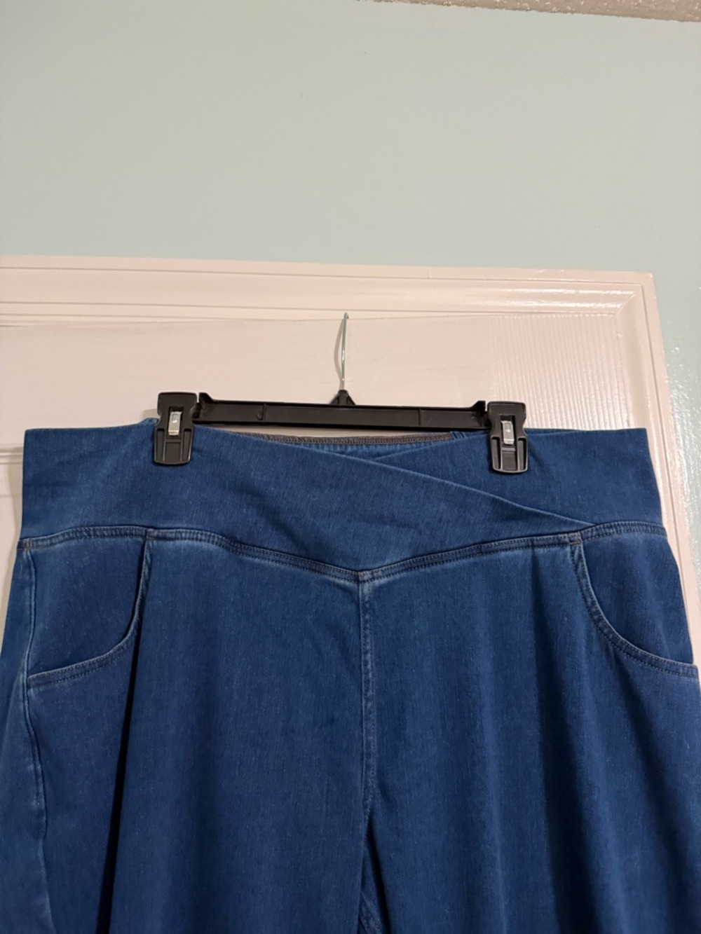 Halara Dark Blue Flared Denim Pants,brand new condition! - Picture 3 of 5
